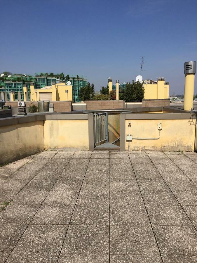 산도나토밀라네세 Cozy Penthouse 빌라 외부 사진