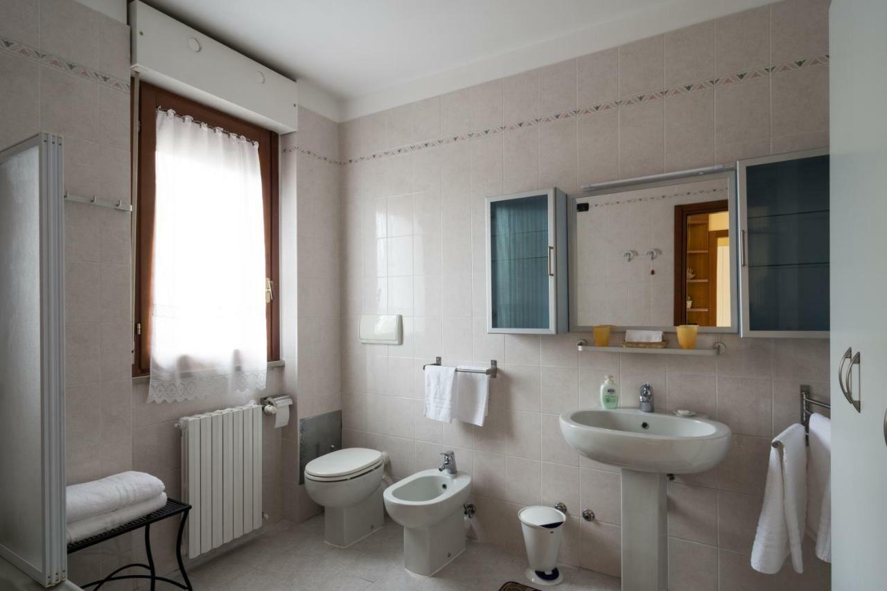 산도나토밀라네세 Cozy Penthouse 빌라 외부 사진