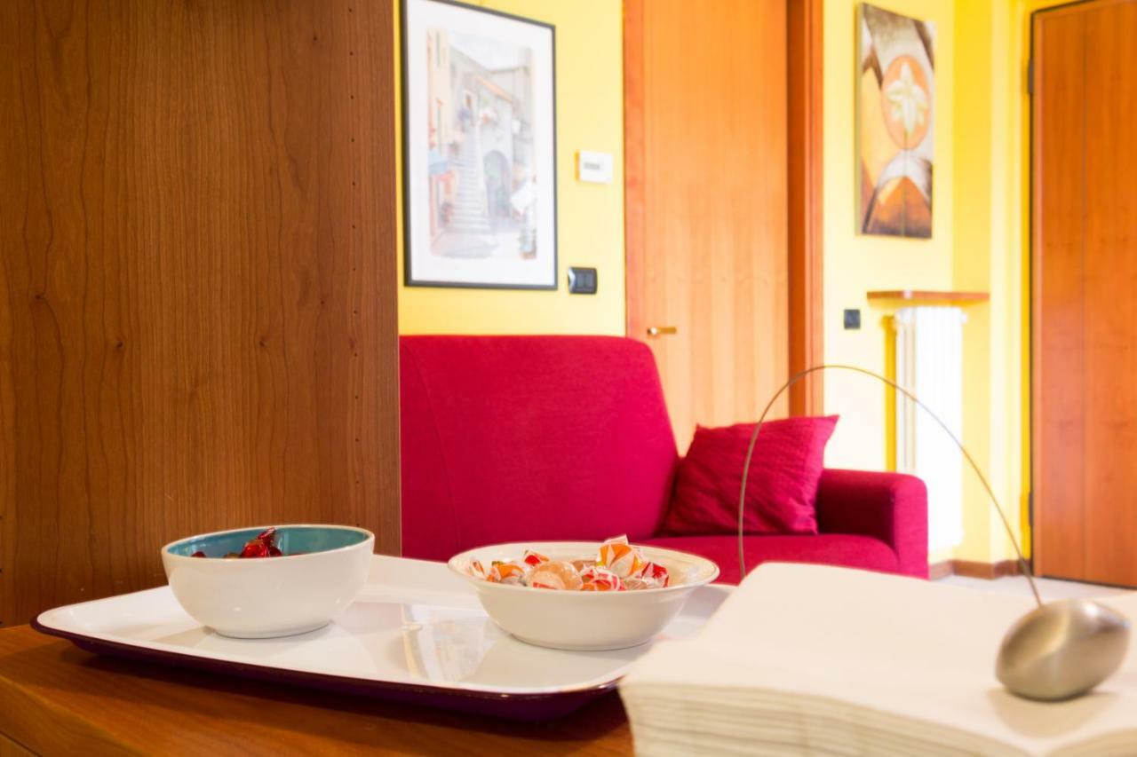 산도나토밀라네세 Cozy Penthouse 빌라 외부 사진